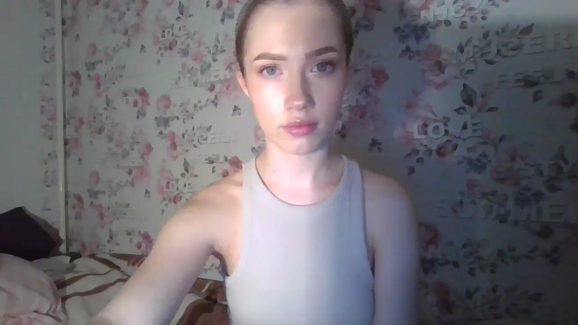 Gallery image thumbnail from KittyLuxxe's myfreecams stream on, 03/20/2025, 17:04 image 6 of 20