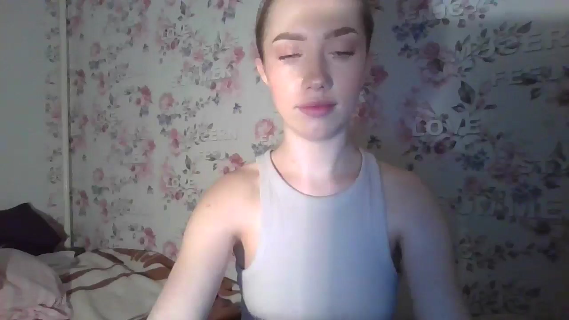 Gallery image thumbnail from KittyLuxxe's myfreecams stream on, 03/20/2025, 17:04 image 17 of 20