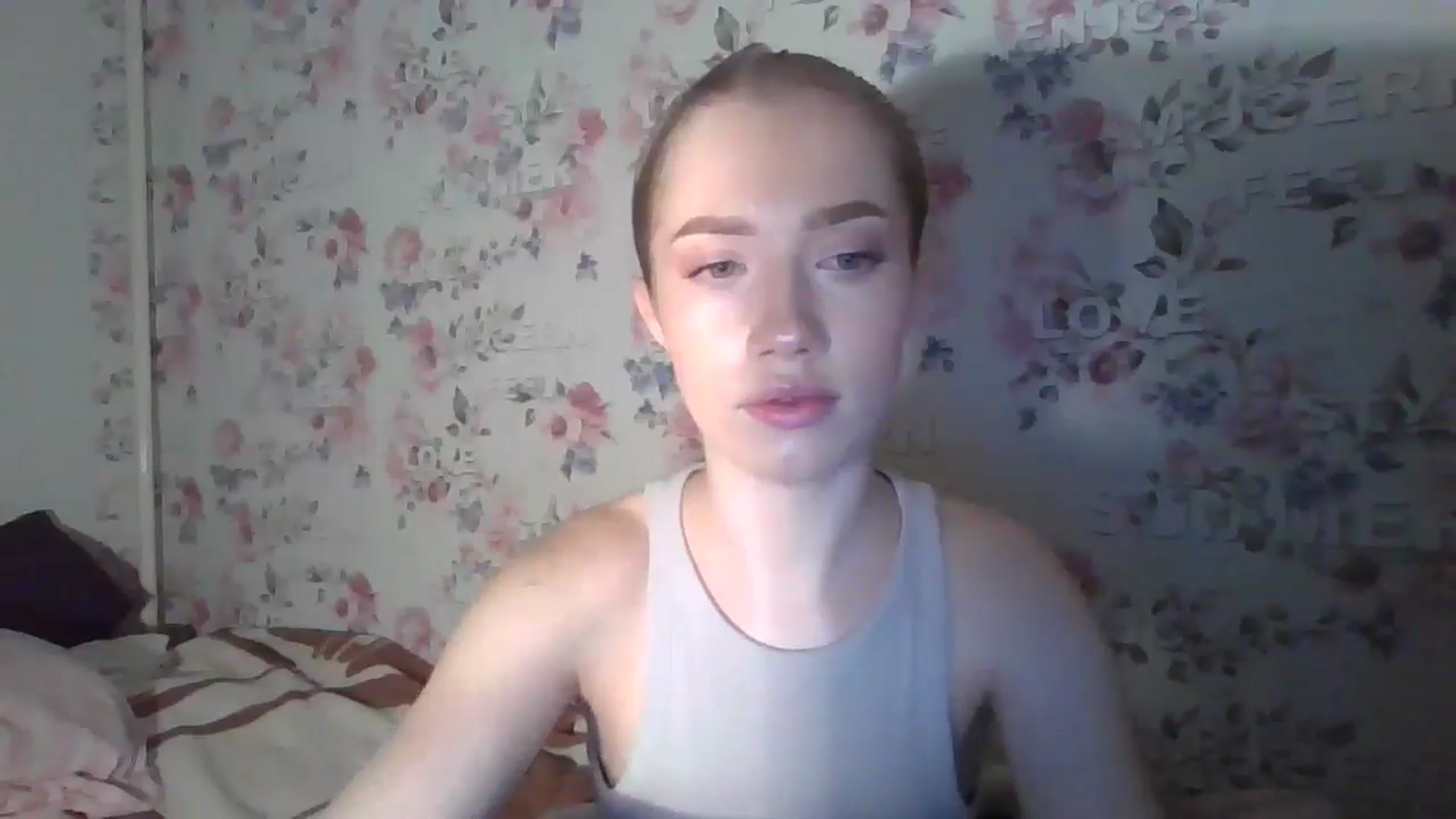 Gallery image thumbnail from KittyLuxxe's myfreecams stream on, 03/20/2025, 17:04 image 5 of 20
