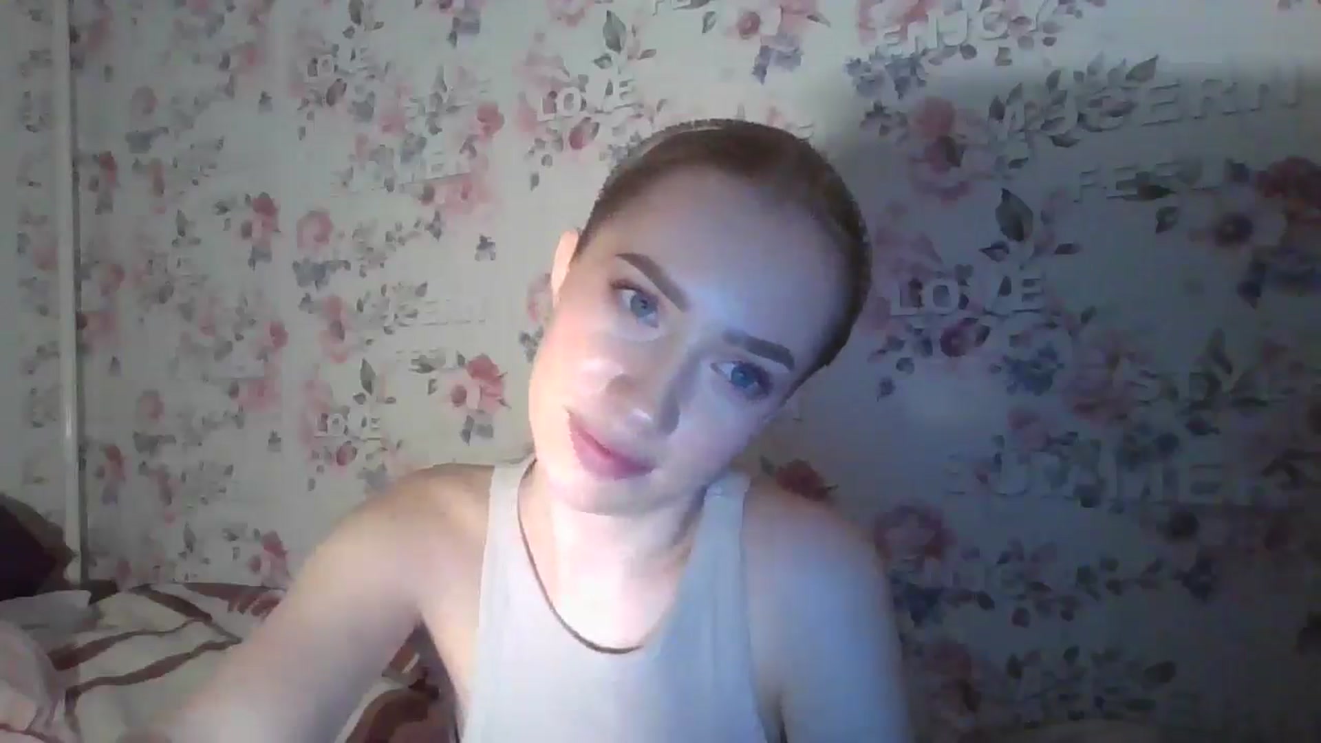 Gallery image thumbnail from KittyLuxxe's myfreecams stream on, 03/20/2025, 17:28 image 8 of 20