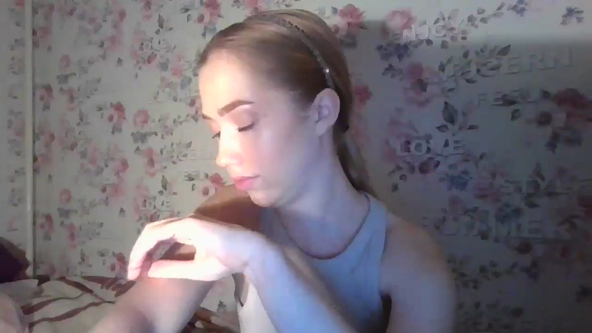 Gallery image thumbnail from KittyLuxxe's myfreecams stream on, 03/20/2025, 17:28 image 20 of 20