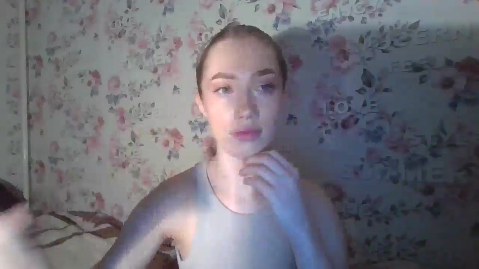 Gallery image thumbnail from KittyLuxxe's myfreecams stream on, 03/20/2025, 17:28 image 4 of 20