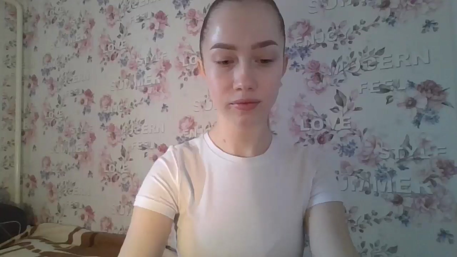 Gallery image thumbnail from KittyLuxxe's myfreecams stream on, 03/24/2025, 10:26 image 11 of 20