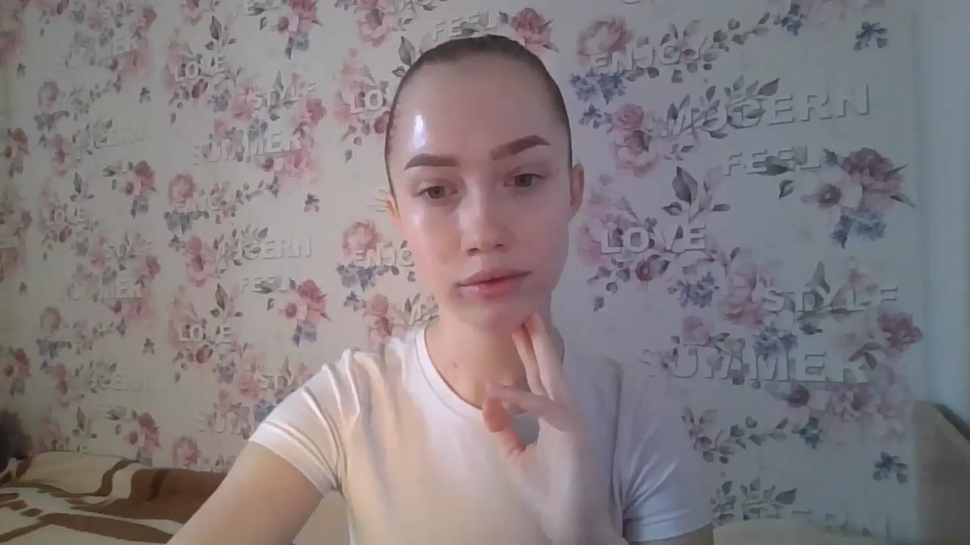 Gallery image thumbnail from KittyLuxxe's myfreecams stream on, 03/24/2025, 10:26 image 7 of 20