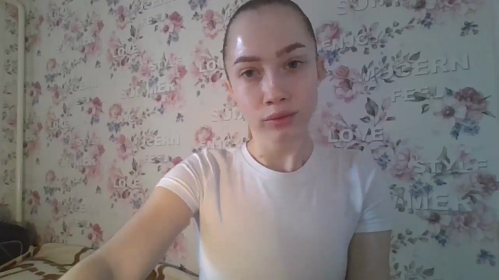Gallery image thumbnail from KittyLuxxe's myfreecams stream on, 03/24/2025, 10:26 image 9 of 20
