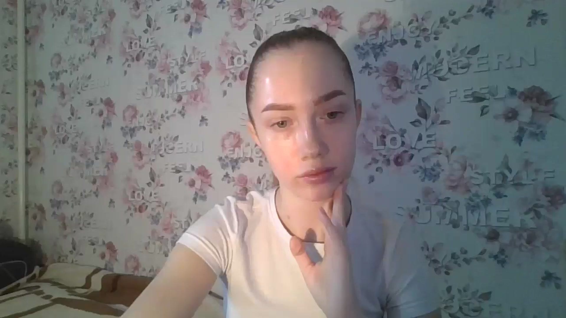 Gallery image thumbnail from KittyLuxxe's myfreecams stream on, 03/24/2025, 12:10 image 6 of 20