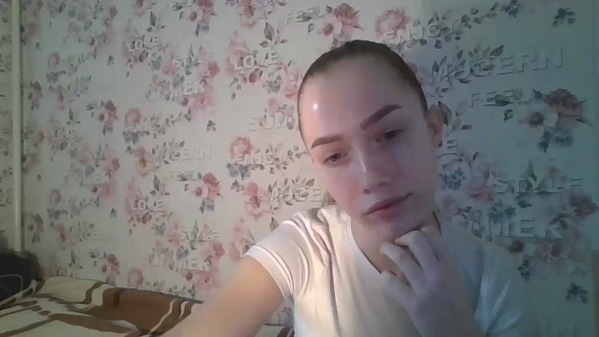 Gallery image thumbnail from KittyLuxxe's myfreecams stream on, 03/24/2025, 12:10 image 19 of 20