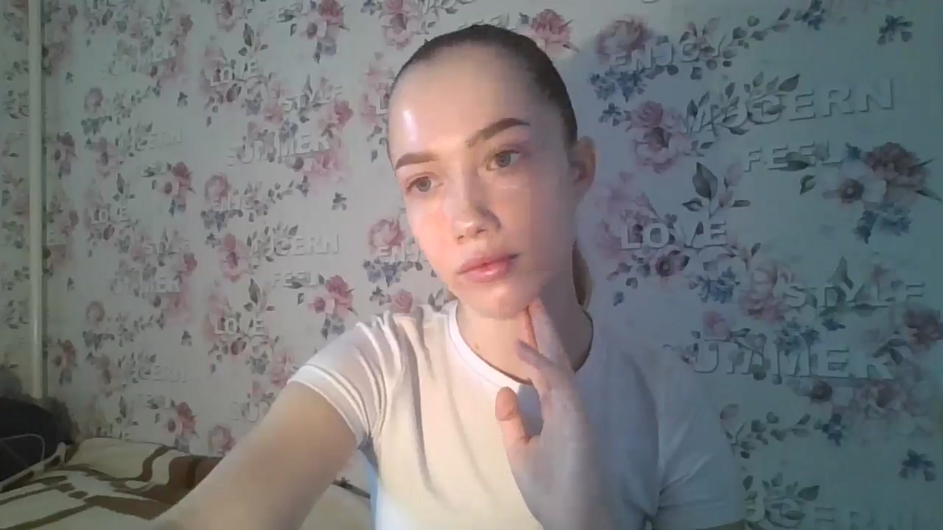 Gallery image thumbnail from KittyLuxxe's myfreecams stream on, 03/24/2025, 12:10 image 2 of 20