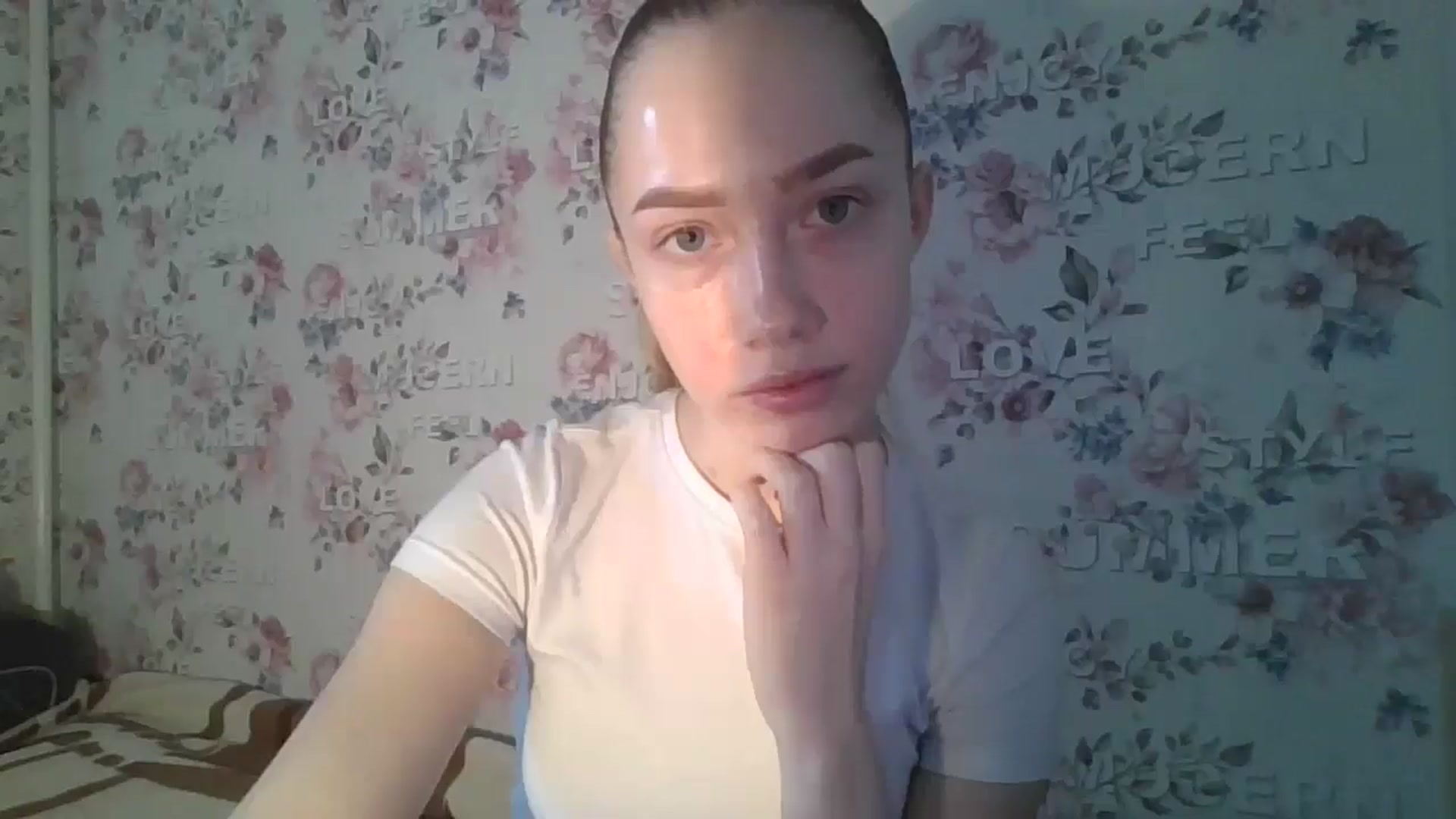 Gallery image thumbnail from KittyLuxxe's myfreecams stream on, 03/24/2025, 12:10 image 12 of 20