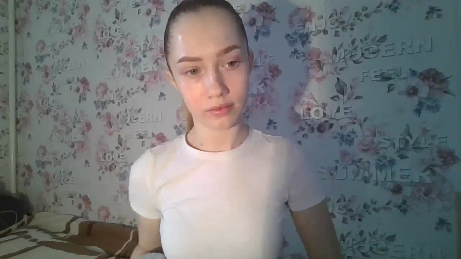 Gallery image thumbnail from KittyLuxxe's myfreecams stream on, 03/24/2025, 12:10 image 7 of 20