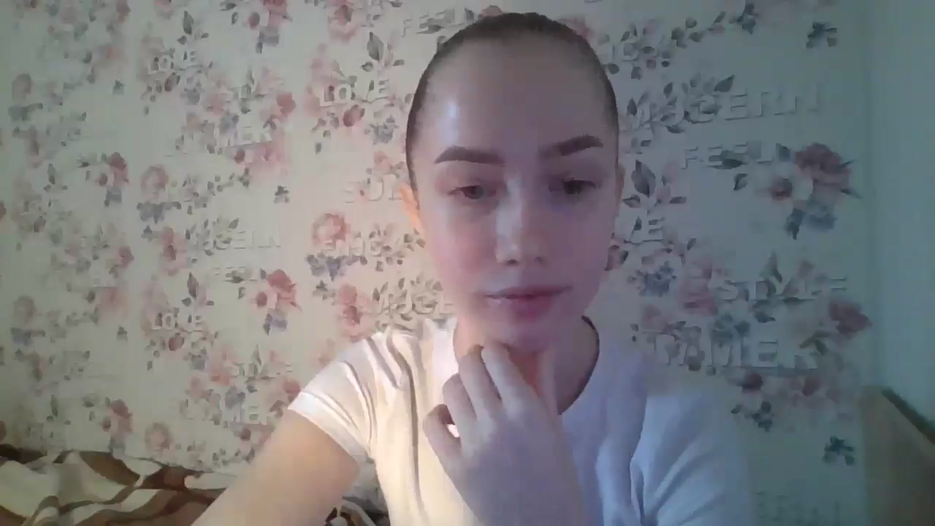 Gallery image thumbnail from KittyLuxxe's myfreecams stream on, 03/24/2025, 14:19 image 5 of 20