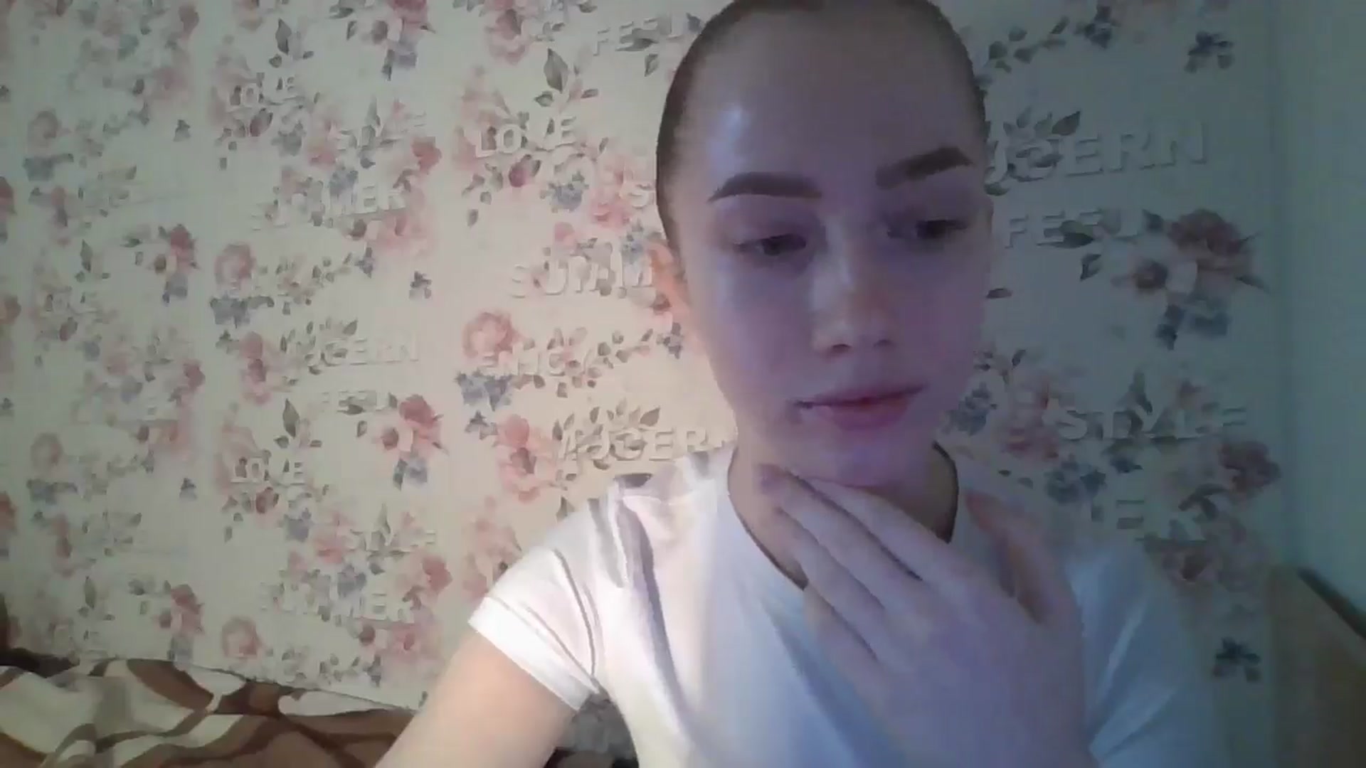 Gallery image thumbnail from KittyLuxxe's myfreecams stream on, 03/24/2025, 14:19 image 18 of 20