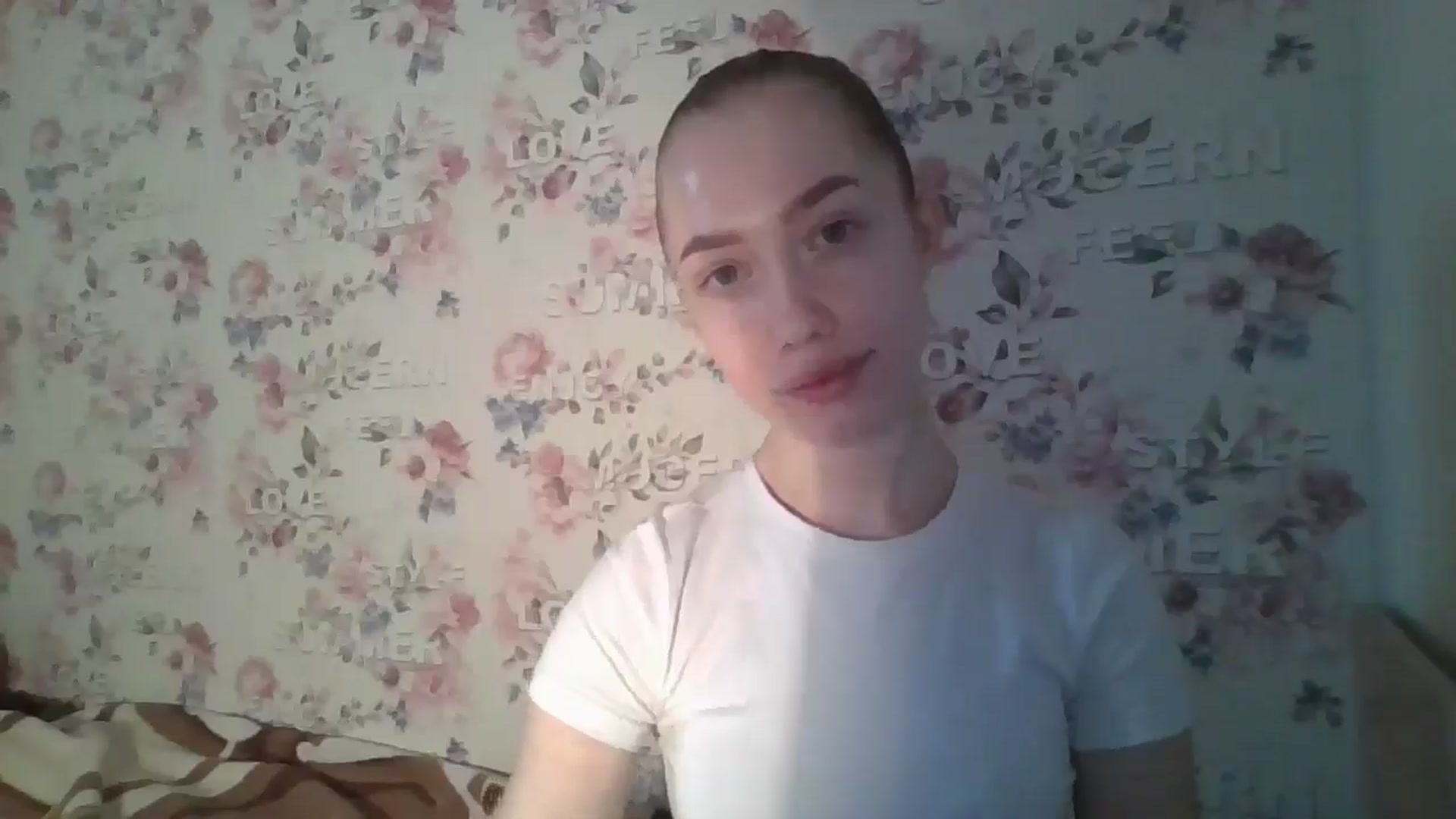 Gallery image thumbnail from KittyLuxxe's myfreecams stream on, 03/24/2025, 14:19 image 19 of 20