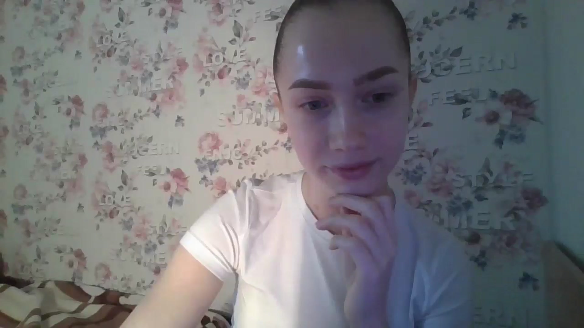 Gallery image thumbnail from KittyLuxxe's myfreecams stream on, 03/24/2025, 14:19 image 12 of 20