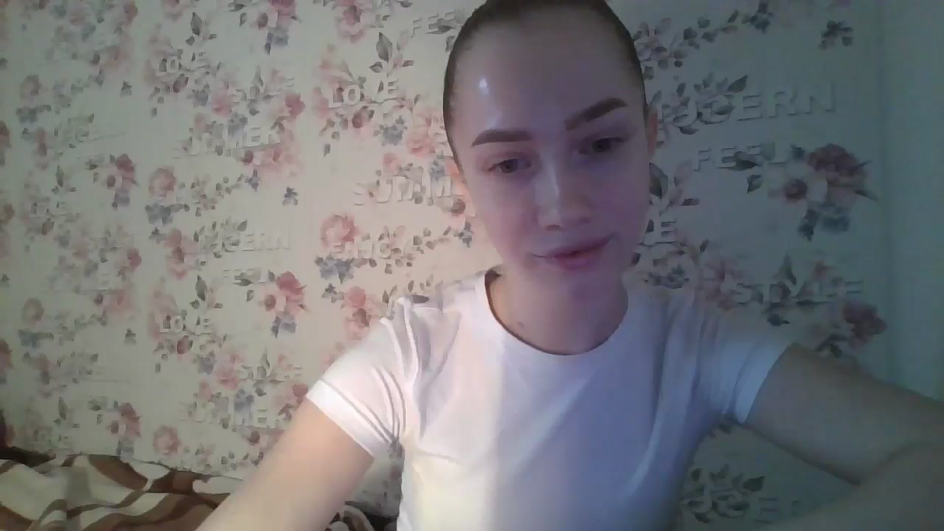 Gallery image thumbnail from KittyLuxxe's myfreecams stream on, 03/24/2025, 14:19 image 10 of 20