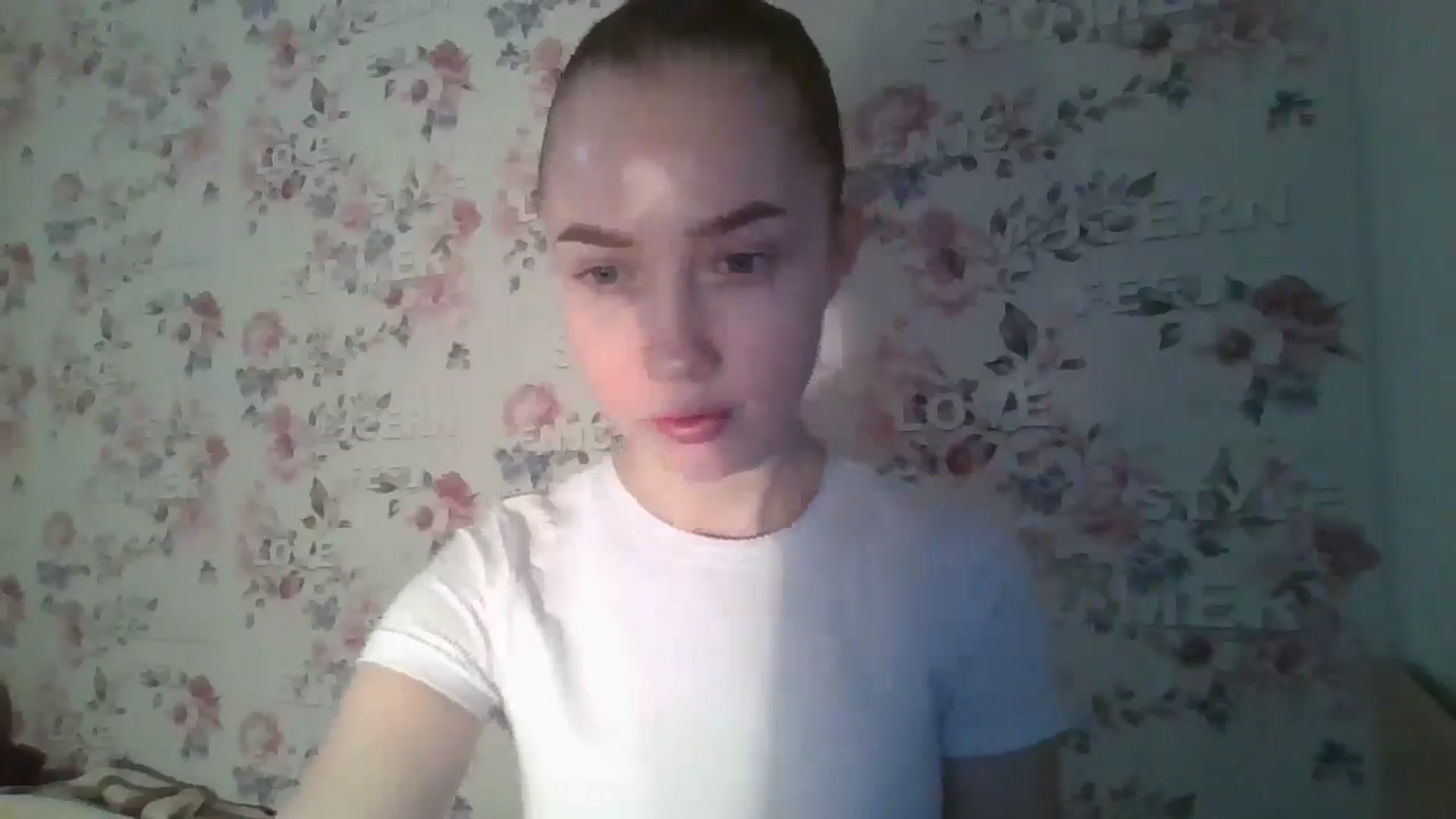 Gallery image thumbnail from KittyLuxxe's myfreecams stream on, 03/24/2025, 15:51 image 12 of 20