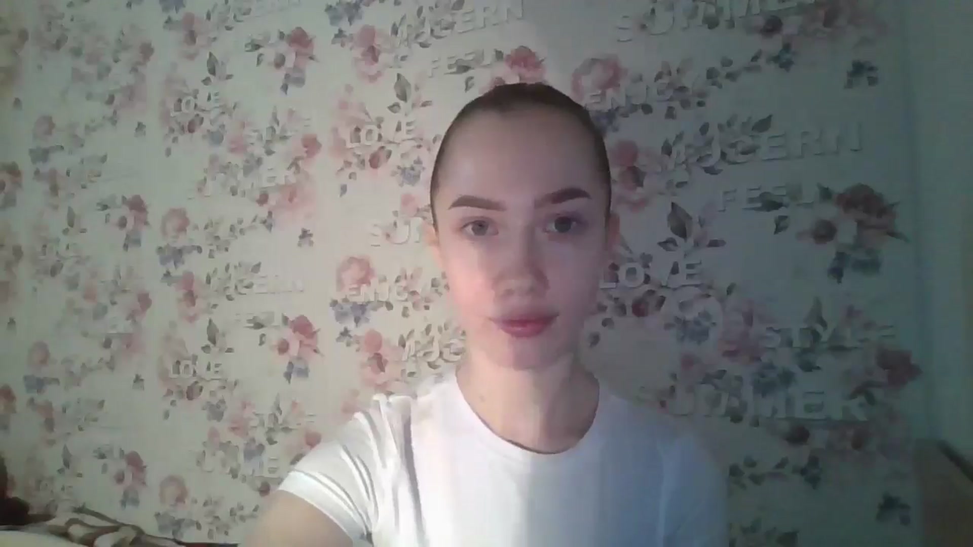 Gallery image thumbnail from KittyLuxxe's myfreecams stream on, 03/24/2025, 15:51 image 8 of 20
