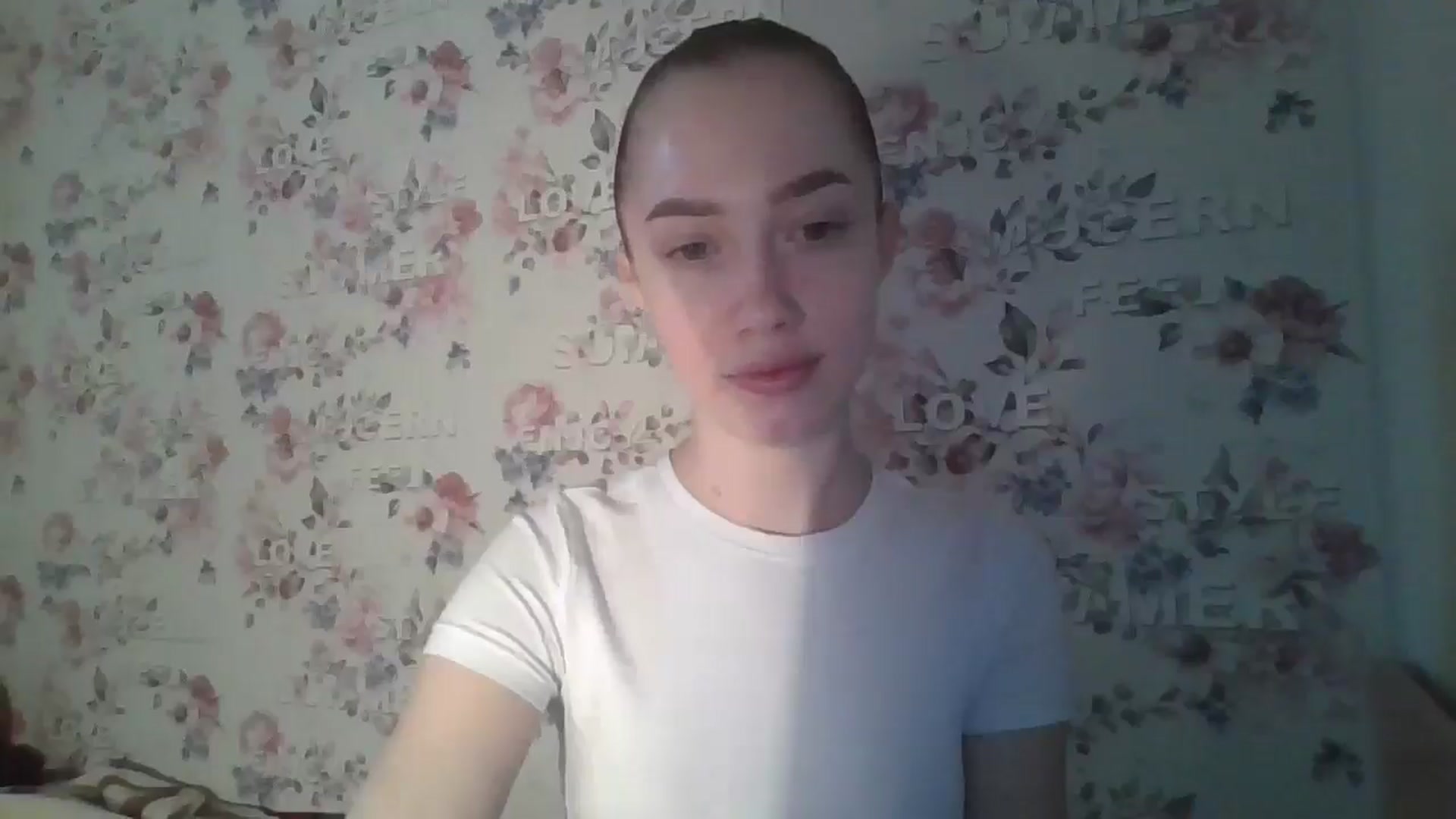 Gallery image thumbnail from KittyLuxxe's myfreecams stream on, 03/24/2025, 15:51 image 3 of 20