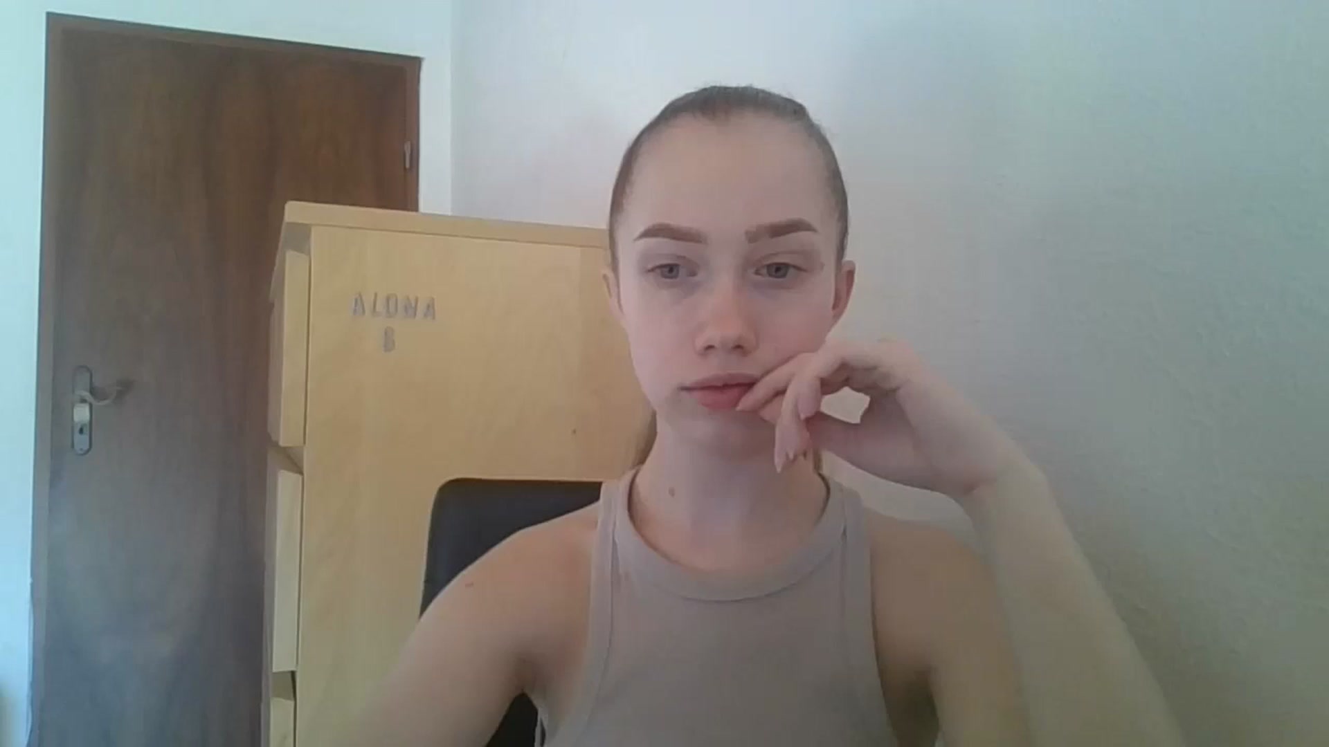 Gallery image thumbnail from KittyLuxxe's myfreecams stream on, 03/28/2025, 12:04 image 6 of 20