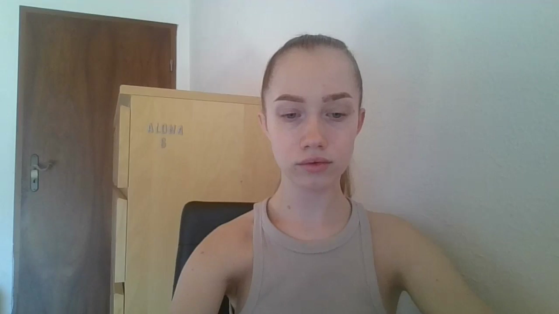 Gallery image thumbnail from KittyLuxxe's myfreecams stream on, 03/28/2025, 12:04 image 2 of 20