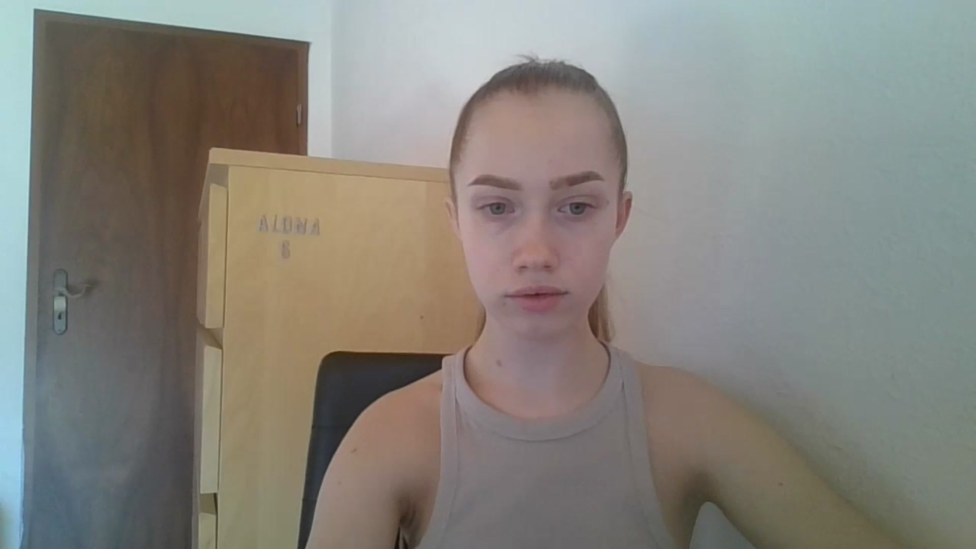Gallery image thumbnail from KittyLuxxe's myfreecams stream on, 03/28/2025, 12:04 image 5 of 20