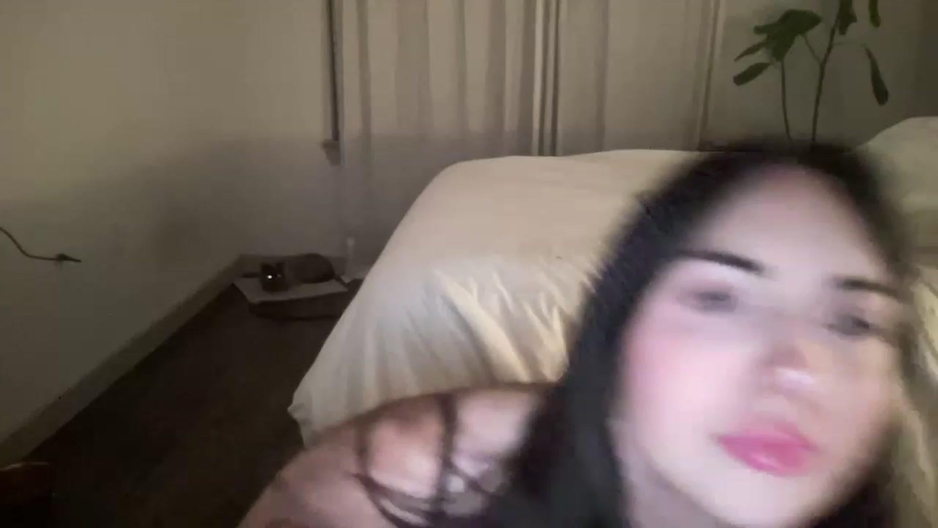 Gallery image thumbnail from KittyMadison's myfreecams stream on, 04/20/2023, 03:15 image 13 of 20