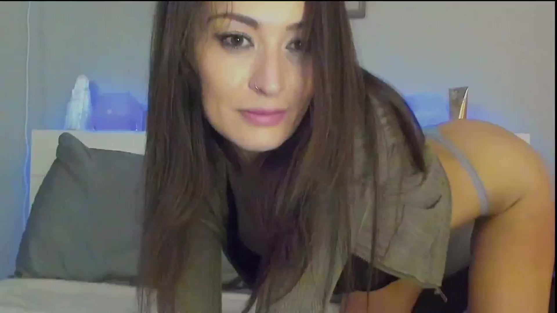 Gallery image thumbnail from KittyMonroe3's myfreecams stream on, 03/11/2024, 06:19 image 2 of 20