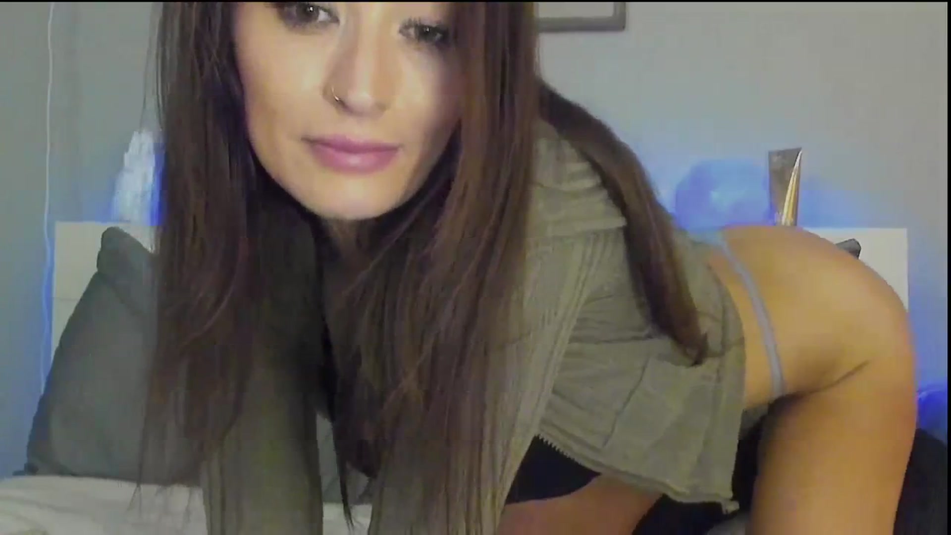 Gallery image thumbnail from KittyMonroe3's myfreecams stream on, 03/11/2024, 06:19 image 13 of 20