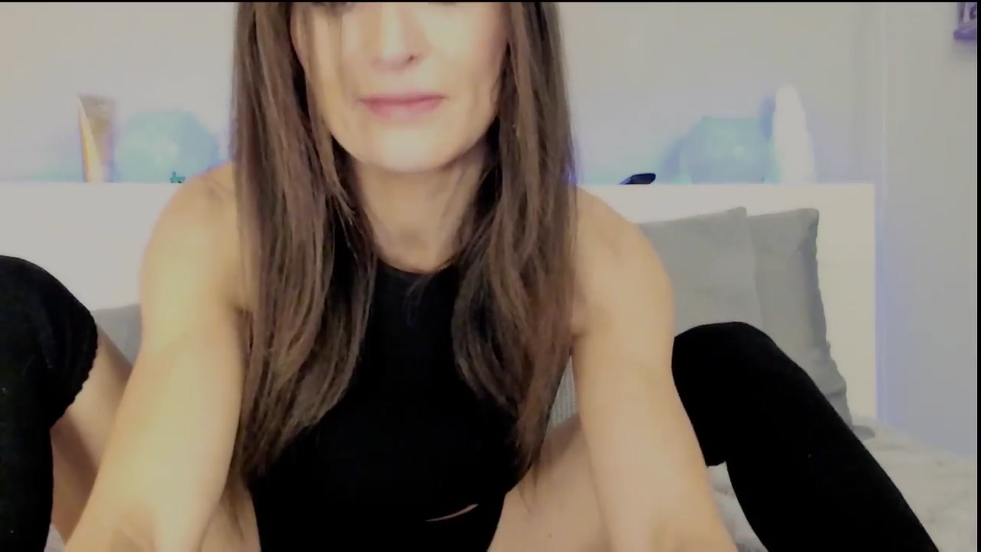 Gallery image thumbnail from KittyMonroe3's myfreecams stream on, 03/24/2024, 07:53 image 6 of 20