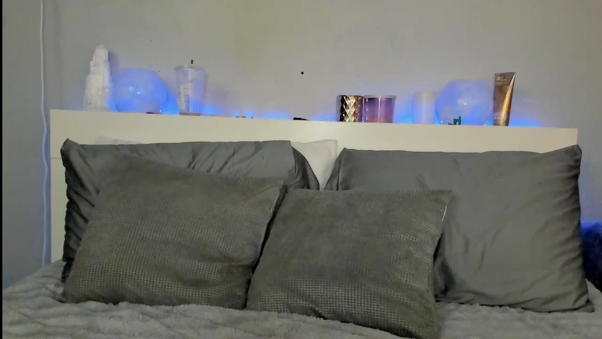 Gallery image thumbnail from KittyMonroe3's myfreecams stream on, 03/31/2024, 04:29 image 17 of 20