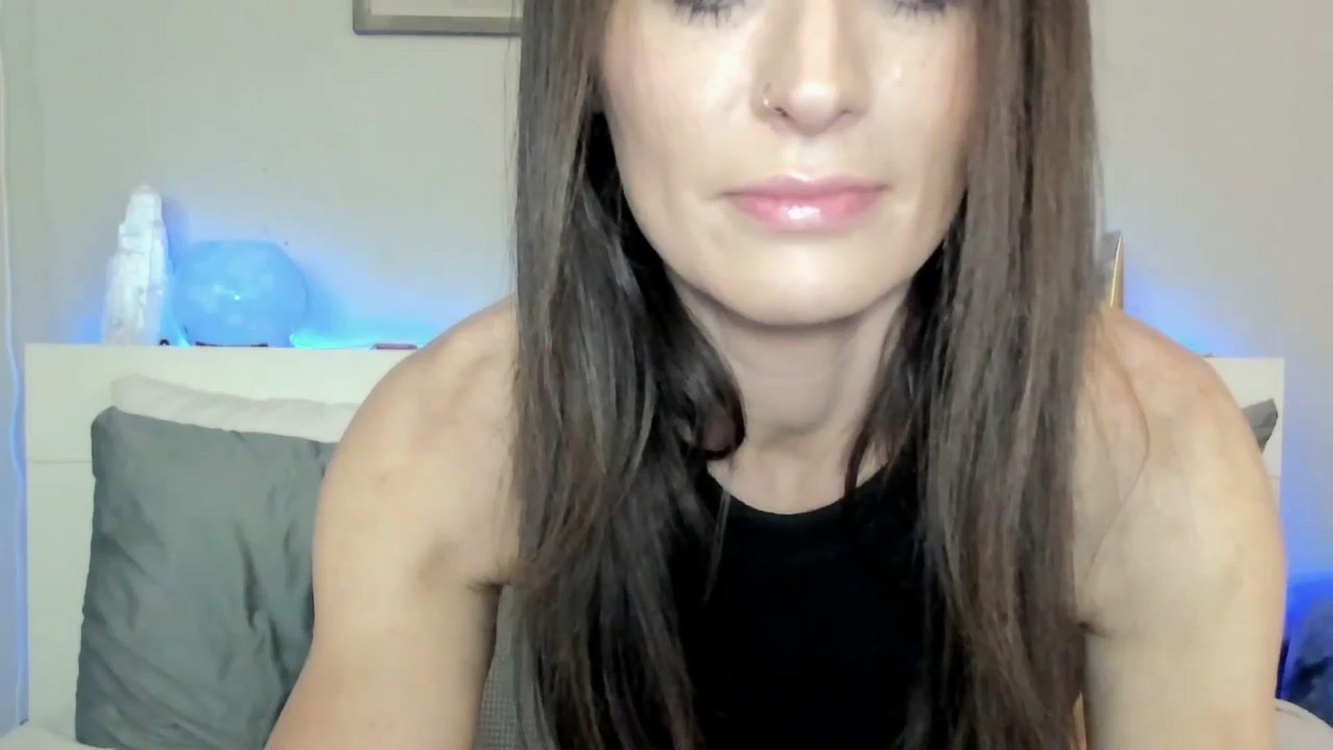 Gallery image thumbnail from KittyMonroe3's myfreecams stream on, 04/11/2024, 05:24 image 5 of 20