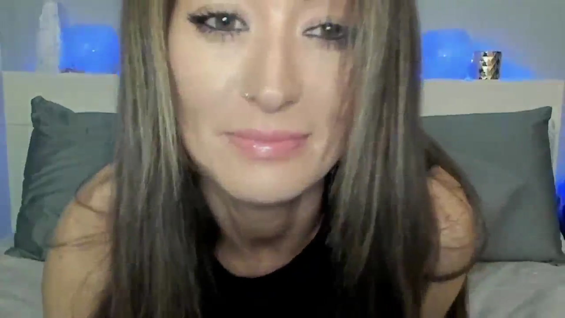 Gallery image thumbnail from KittyMonroe3's myfreecams stream on, 05/07/2024, 04:47 image 11 of 20
