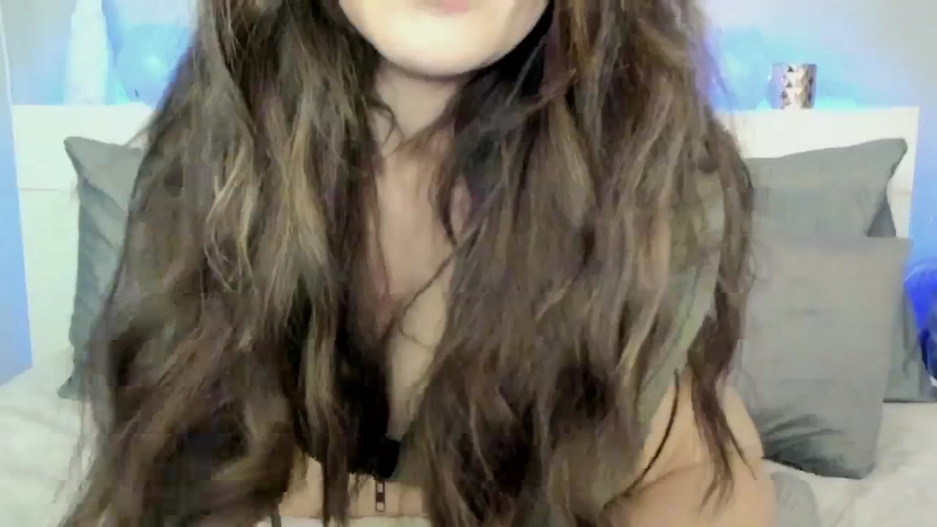 Gallery image thumbnail from KittyMonroe3's myfreecams stream on, 05/26/2024, 04:12 image 13 of 20