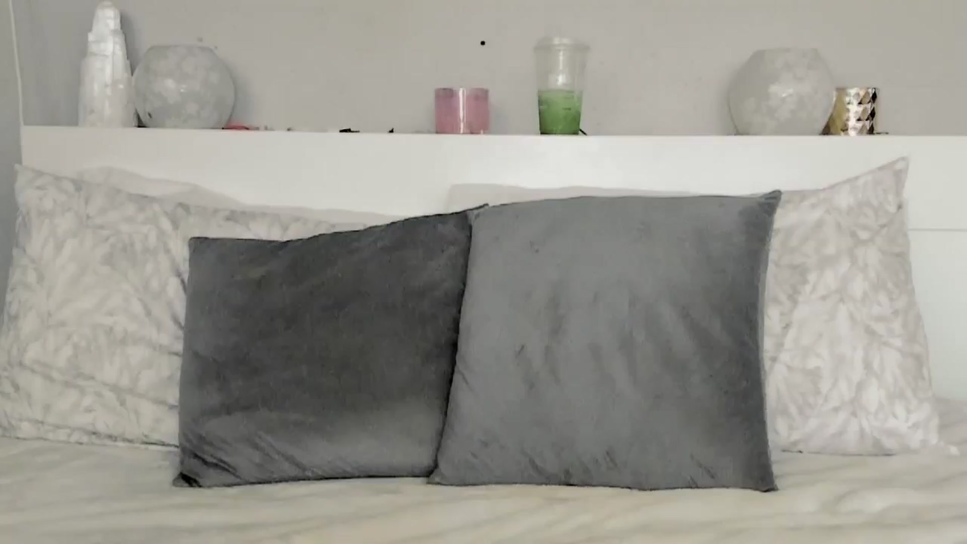 Gallery image thumbnail from KittyMonroe3's myfreecams stream on, 06/11/2024, 19:09 image 1 of 20