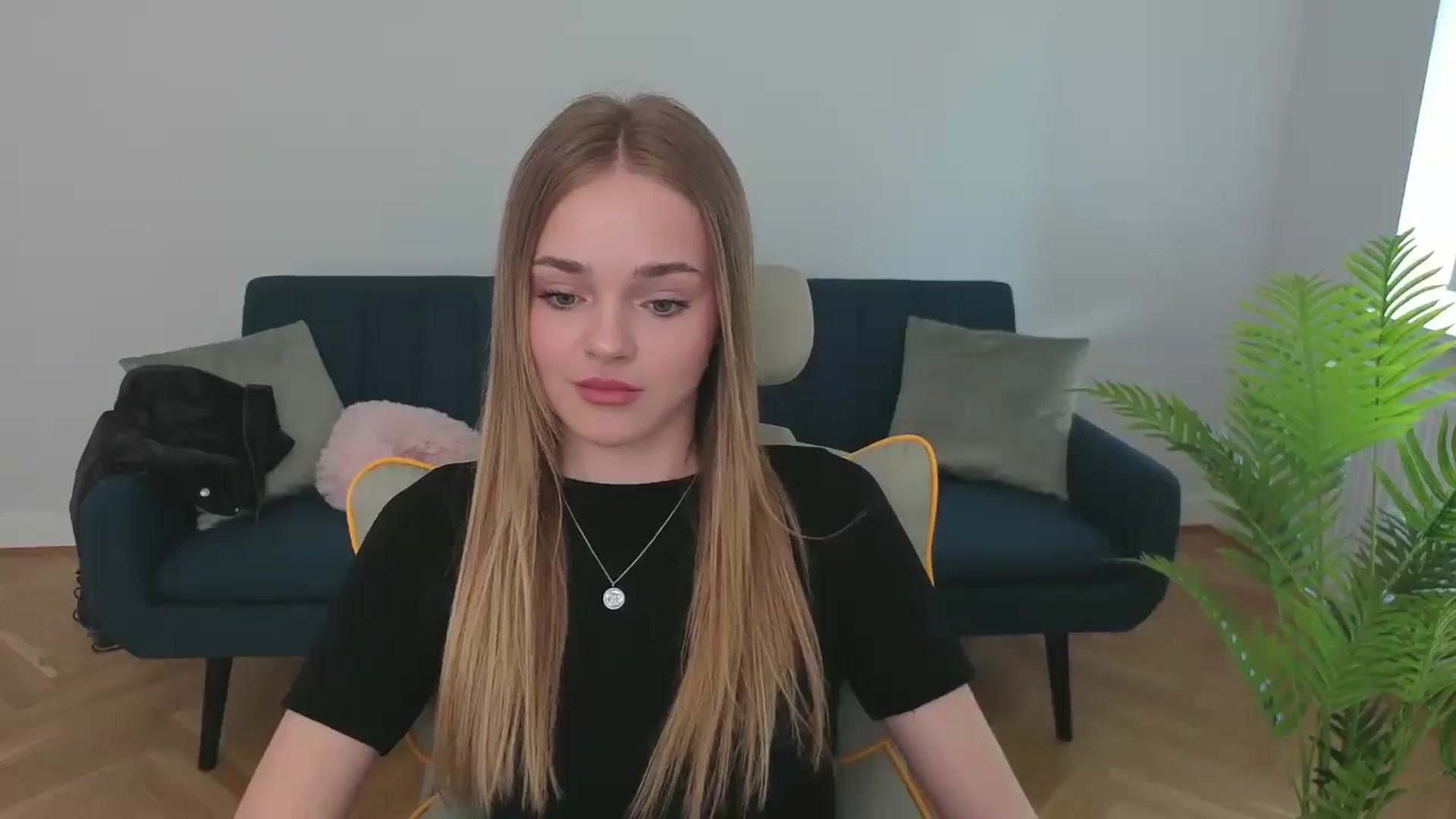 Gallery image thumbnail from KittyPaw's myfreecams stream on, 05/31/2025, 13:56 image 10 of 20