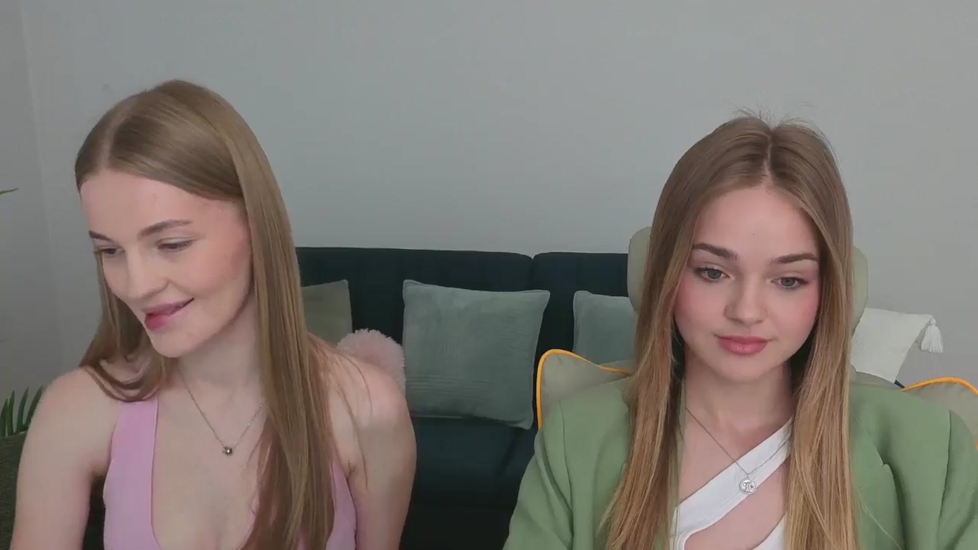 Gallery image thumbnail from KittyPaw's myfreecams stream on, 06/02/2025, 14:34 image 7 of 20