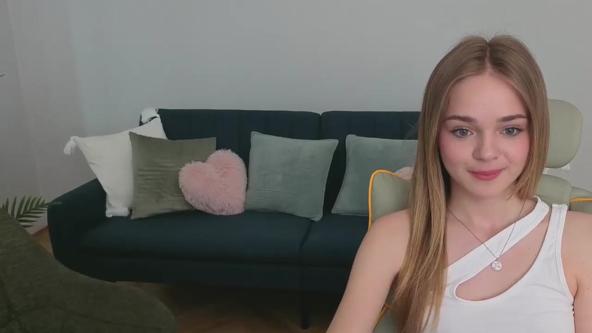 Gallery image thumbnail from KittyPaw's myfreecams stream on, 06/02/2025, 16:22 image 1 of 20