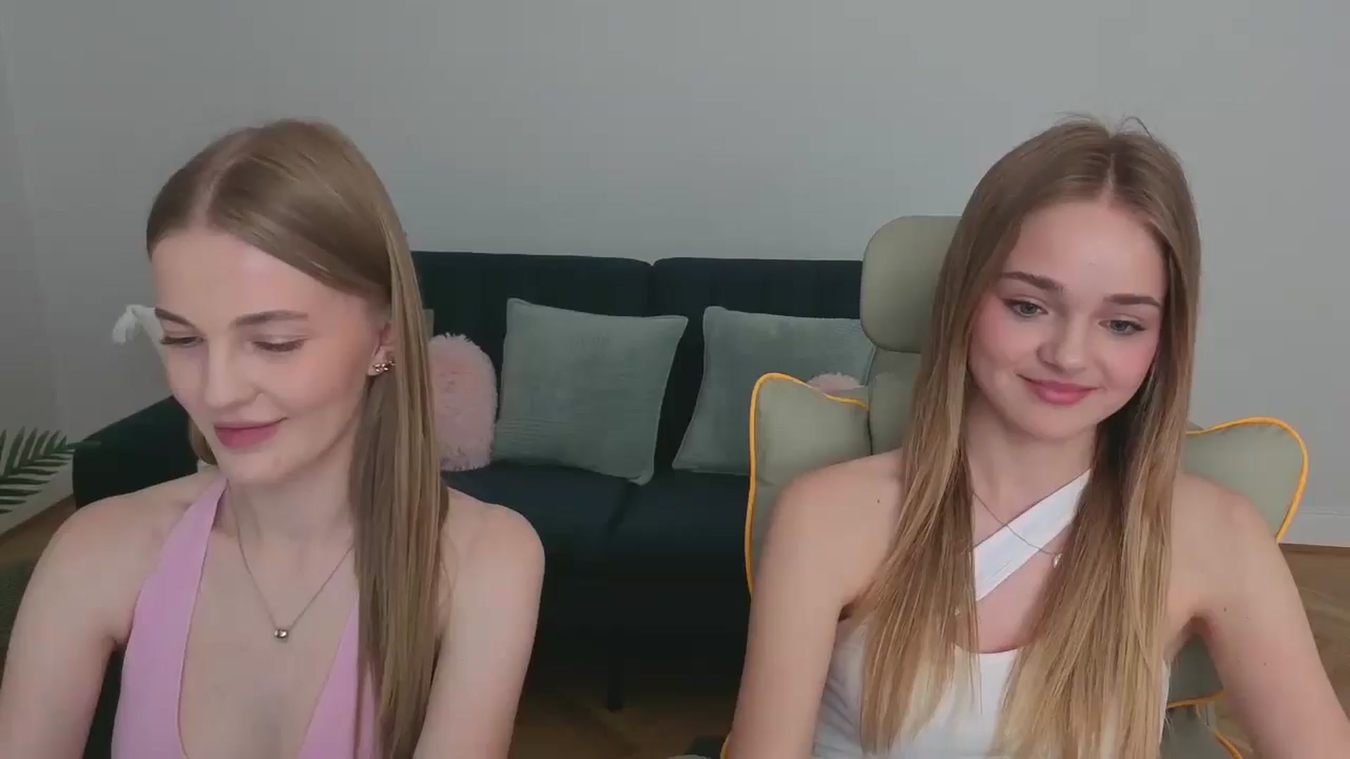 Gallery image thumbnail from KittyPaw's myfreecams stream on, 06/02/2025, 19:52 image 7 of 20