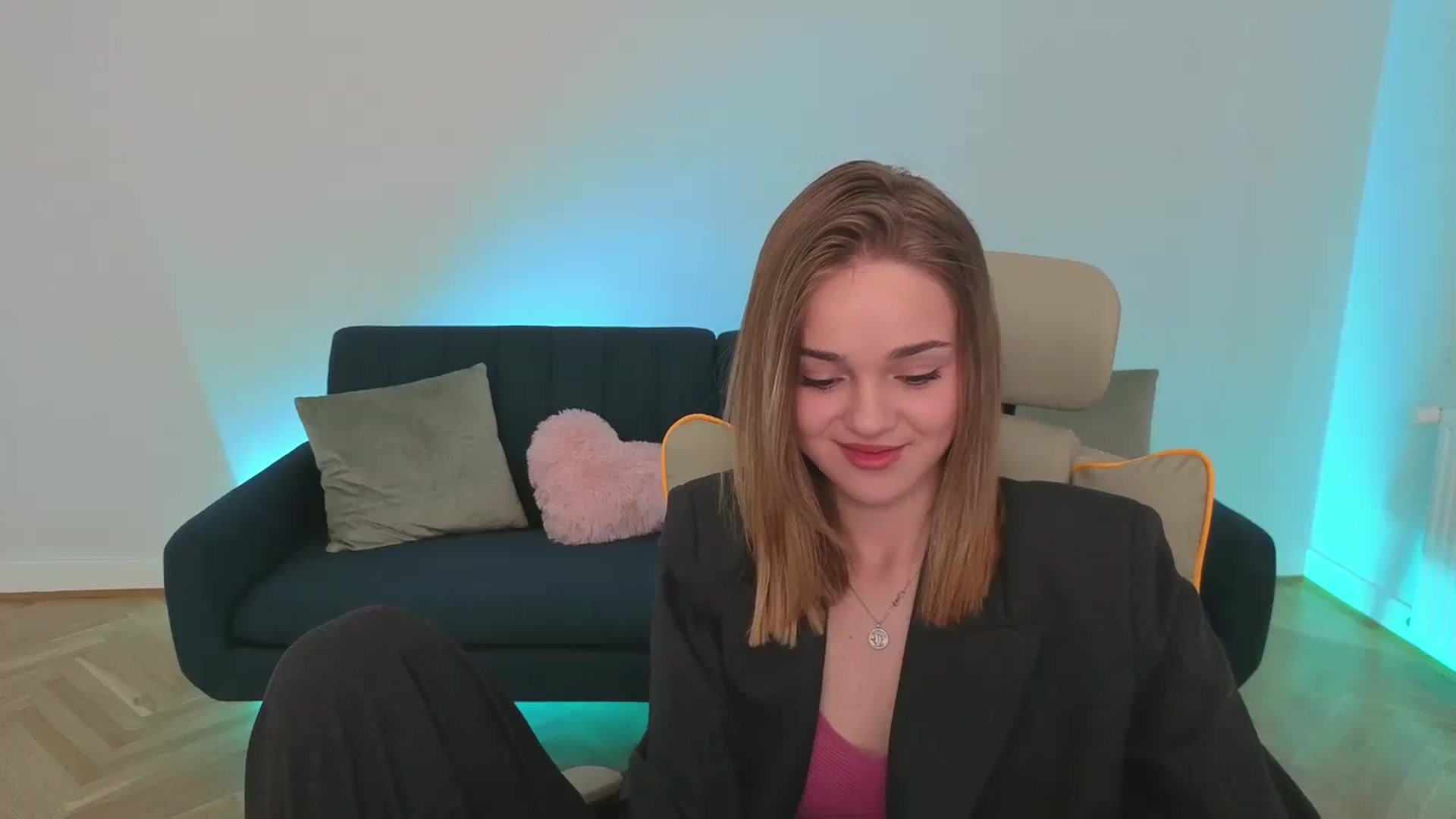 Gallery image thumbnail from KittyPaw's myfreecams stream on, 06/12/2025, 15:13 image 10 of 20