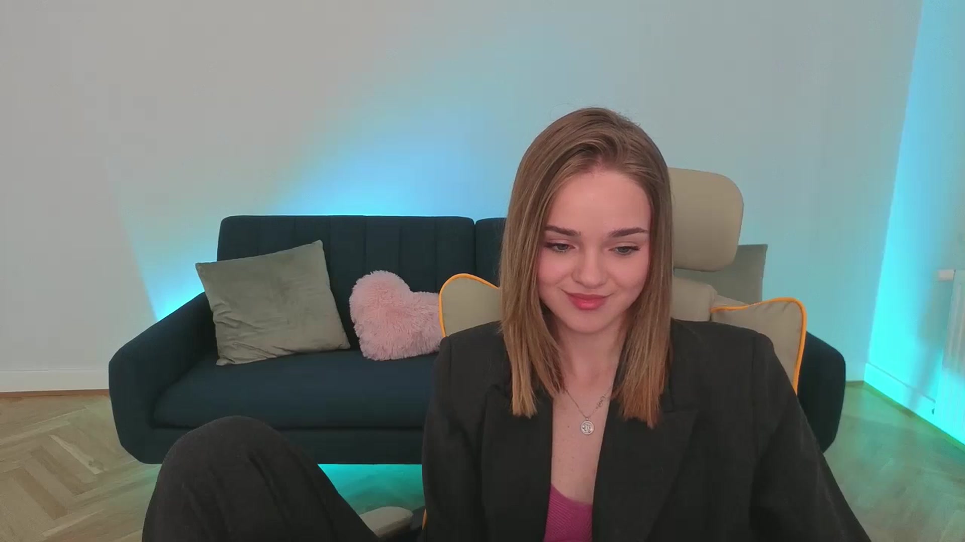 Gallery image thumbnail from KittyPaw's myfreecams stream on, 06/12/2025, 15:13 image 16 of 20