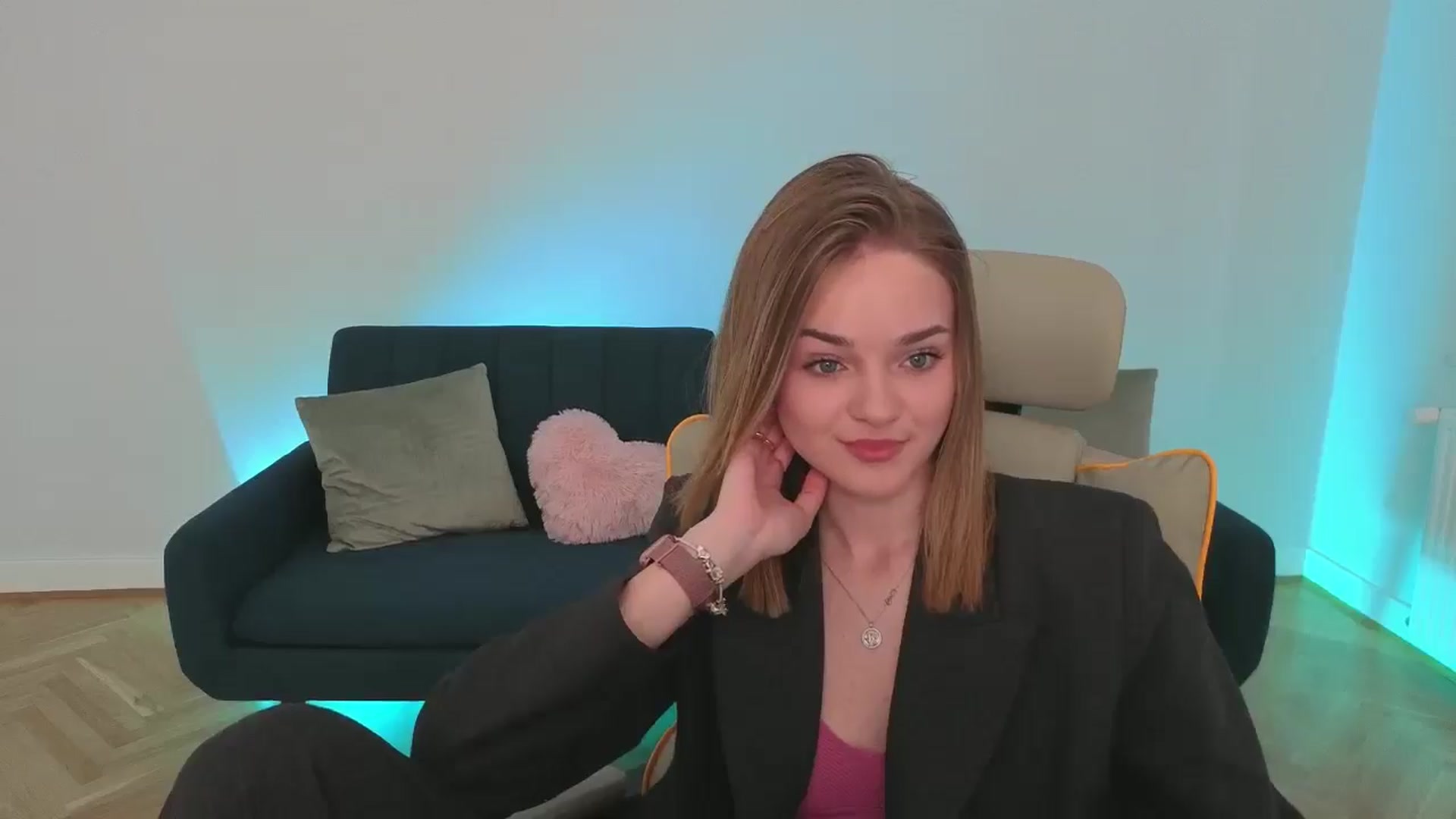 Gallery image thumbnail from KittyPaw's myfreecams stream on, 06/12/2025, 15:13 image 6 of 20