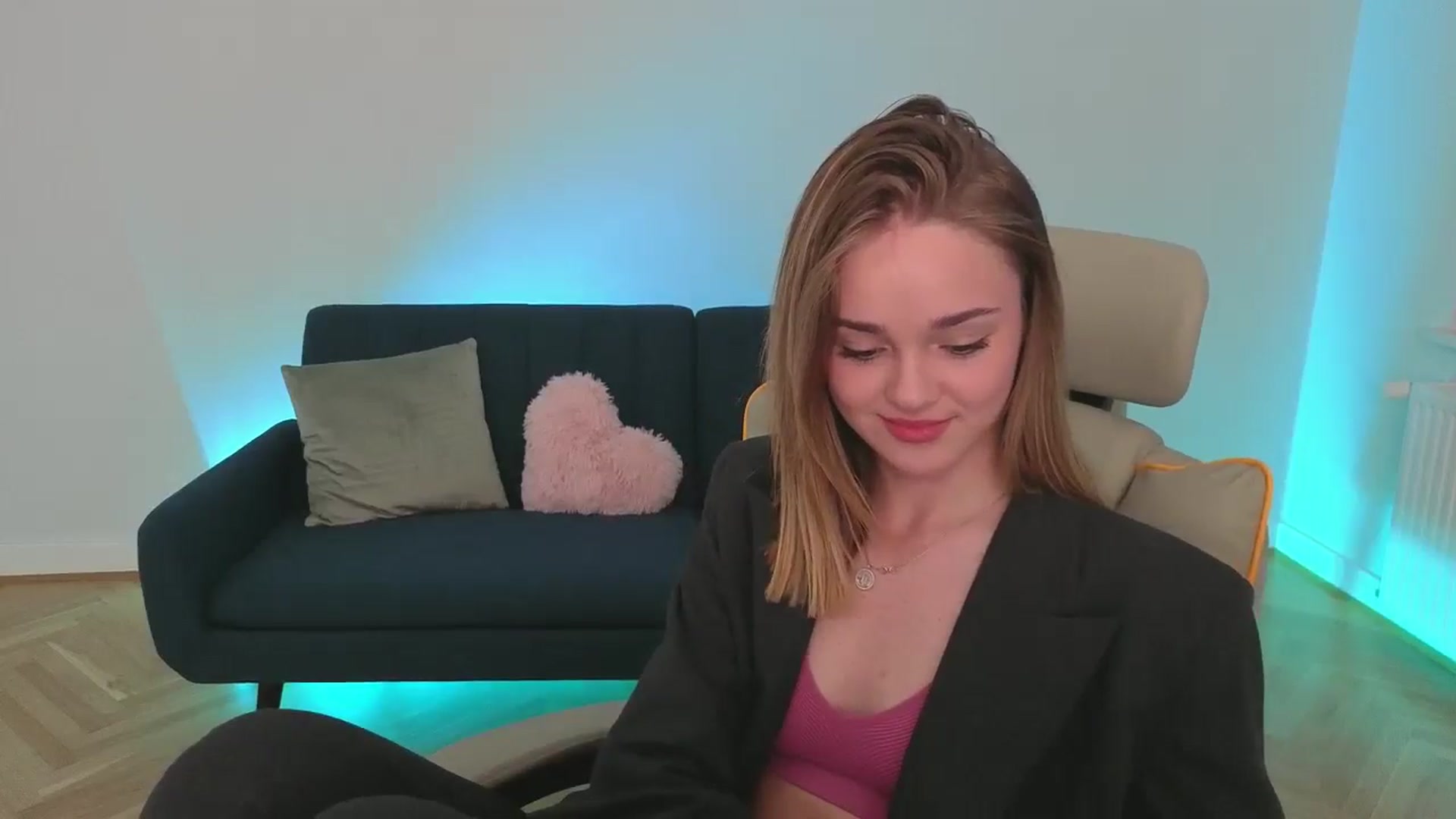 Gallery image thumbnail from KittyPaw's myfreecams stream on, 06/12/2025, 18:06 image 8 of 20