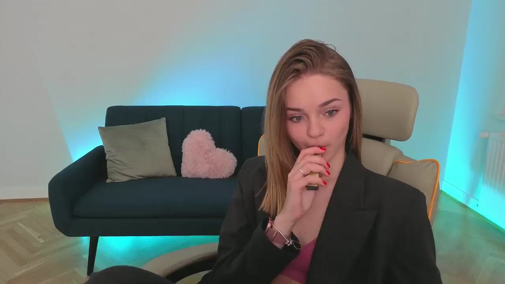 Gallery image thumbnail from KittyPaw's myfreecams stream on, 06/12/2025, 18:06 image 10 of 20