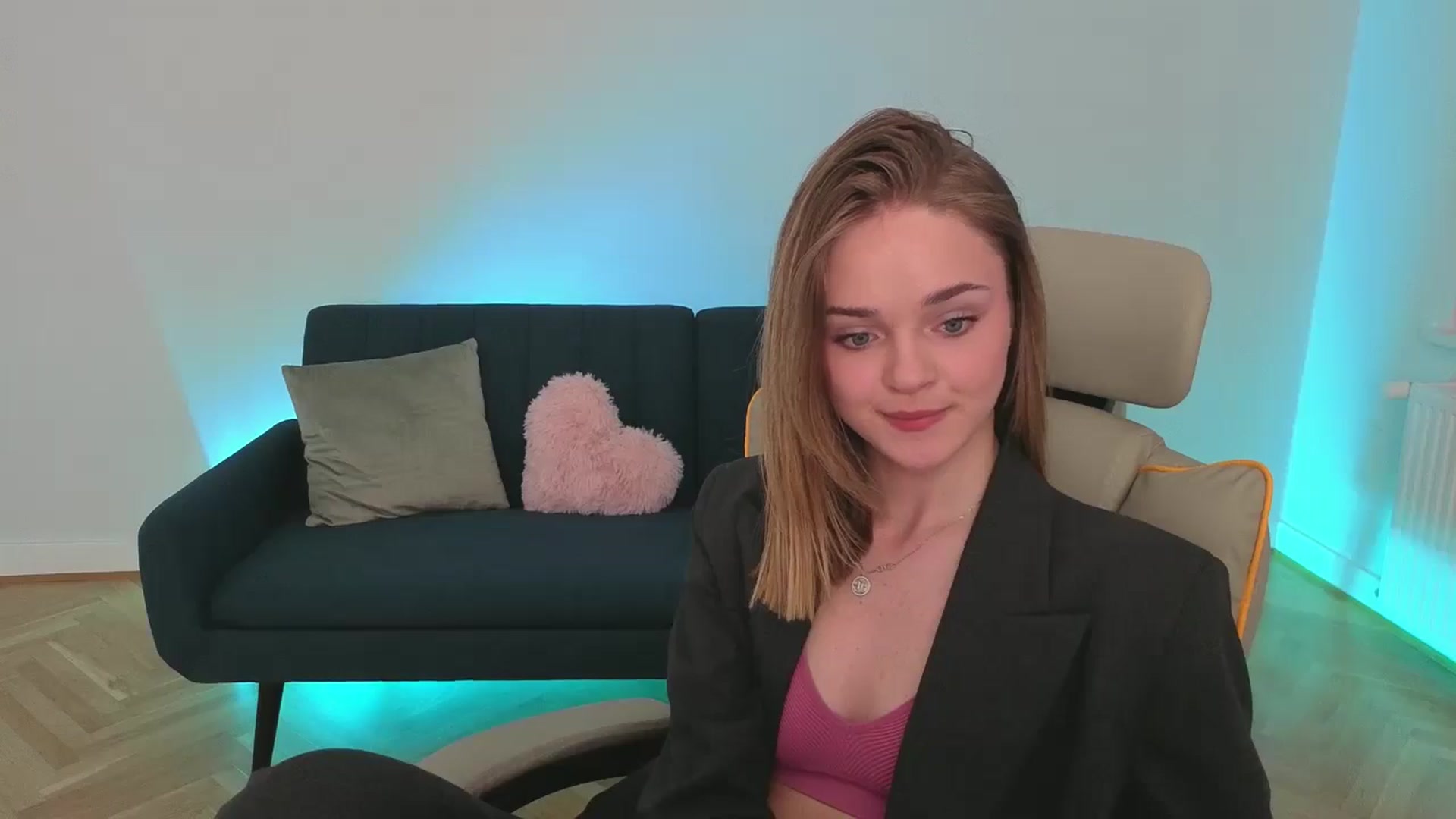 Gallery image thumbnail from KittyPaw's myfreecams stream on, 06/12/2025, 18:06 image 11 of 20