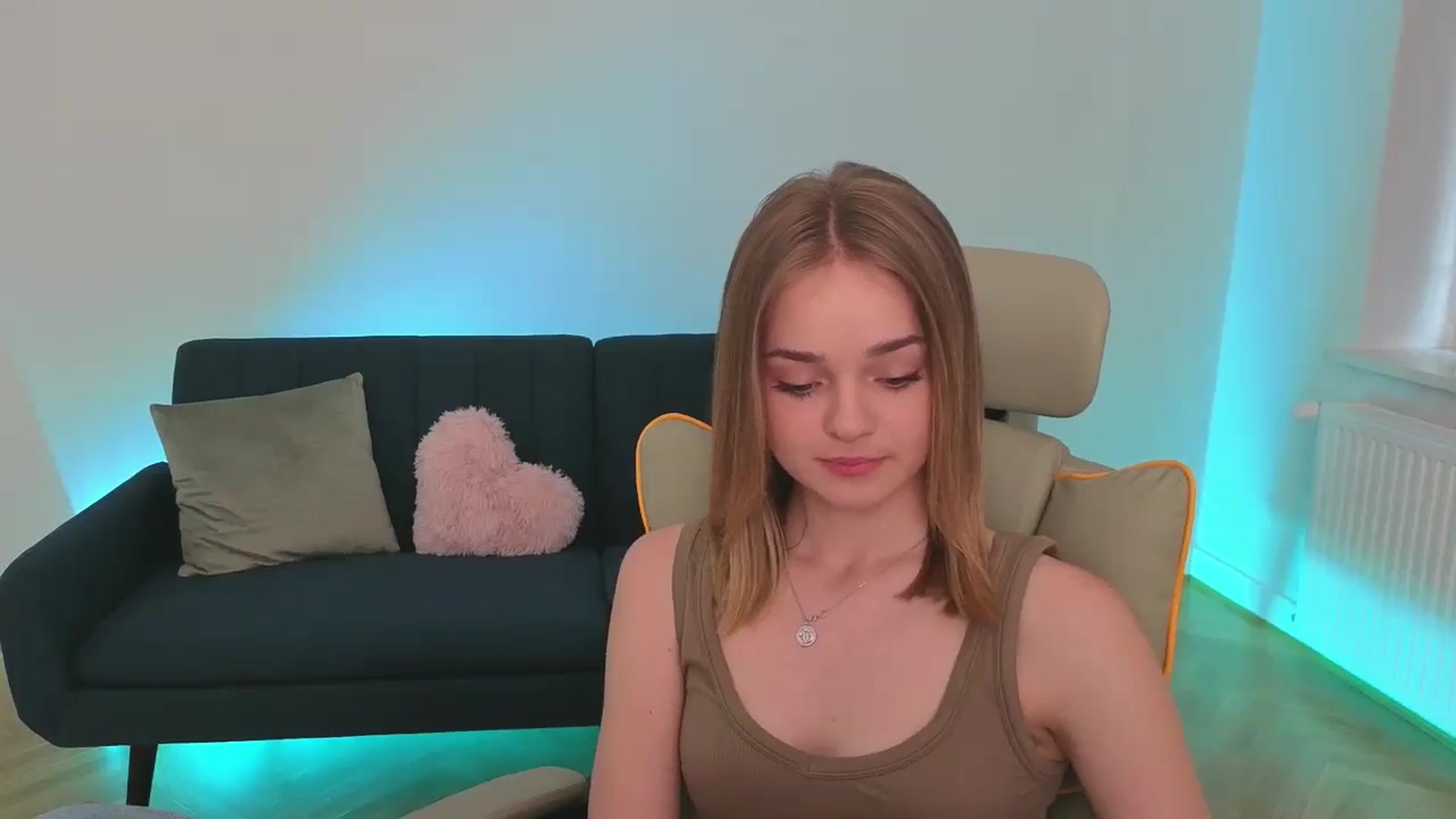Gallery image thumbnail from KittyPaw's myfreecams stream on, 06/13/2025, 17:52 image 4 of 20