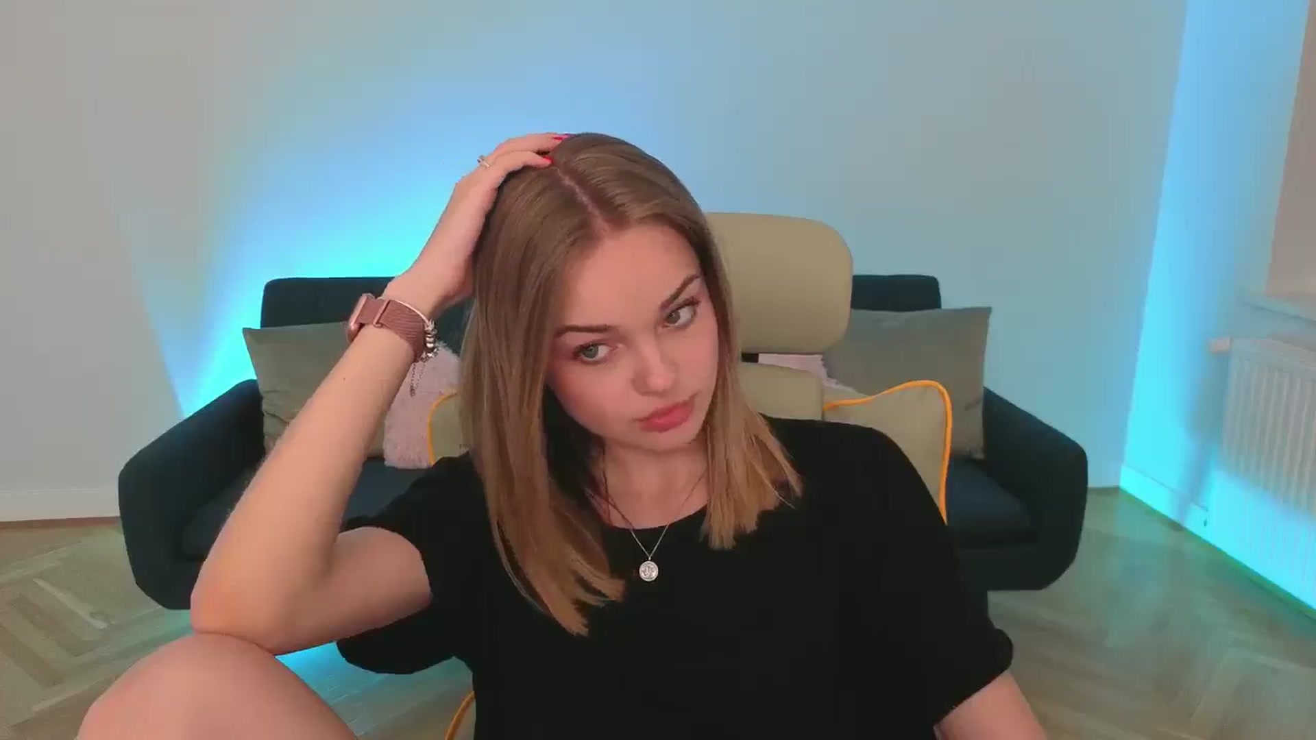 Gallery image thumbnail from KittyPaw's myfreecams stream on, 06/16/2025, 17:45 image 18 of 20