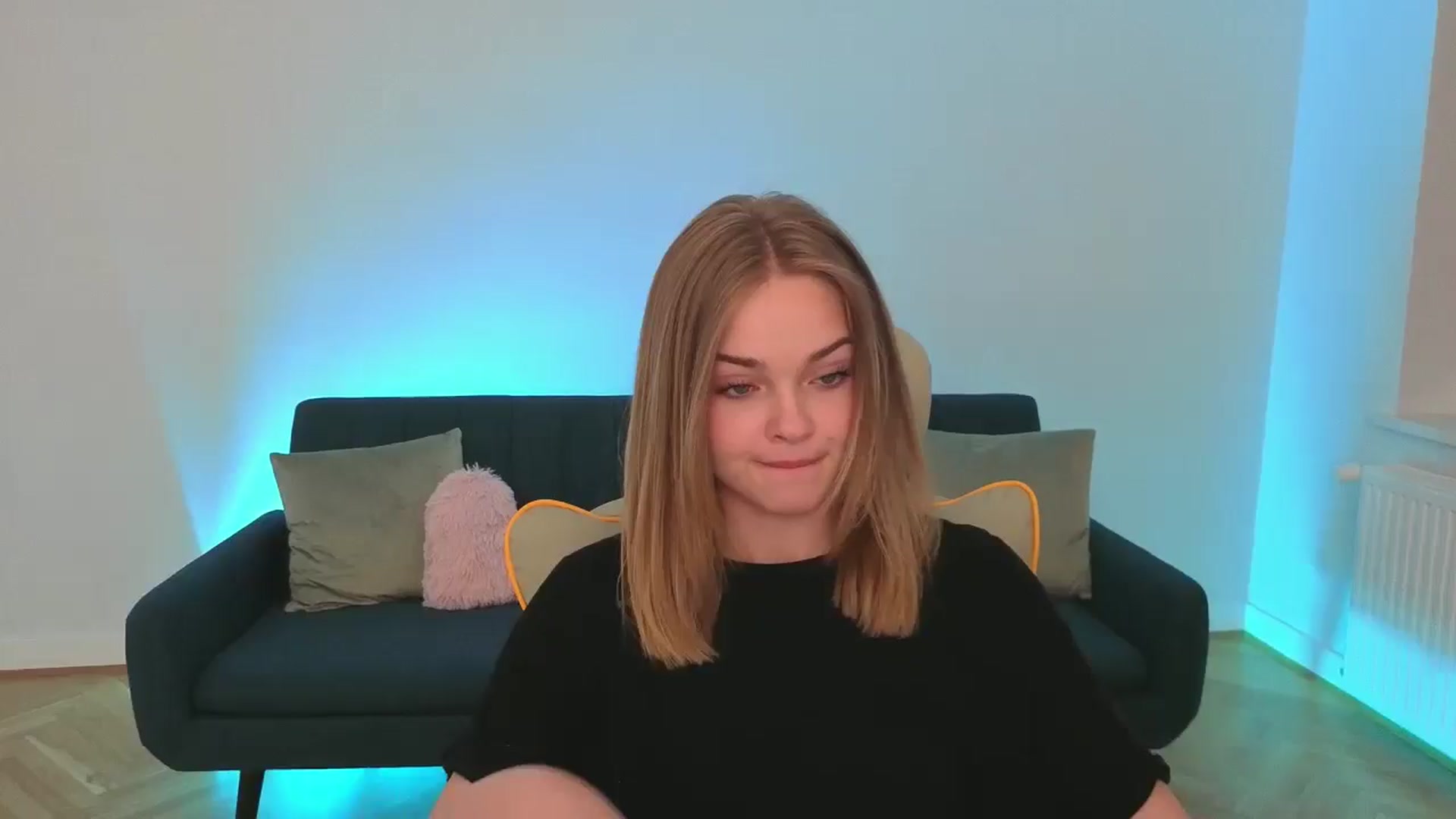 Gallery image thumbnail from KittyPaw's myfreecams stream on, 06/16/2025, 18:36 image 1 of 20