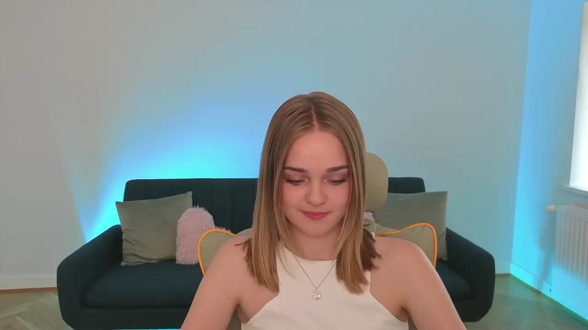 Gallery image thumbnail from KittyPaw's myfreecams stream on, 06/18/2025, 15:50 image 6 of 20