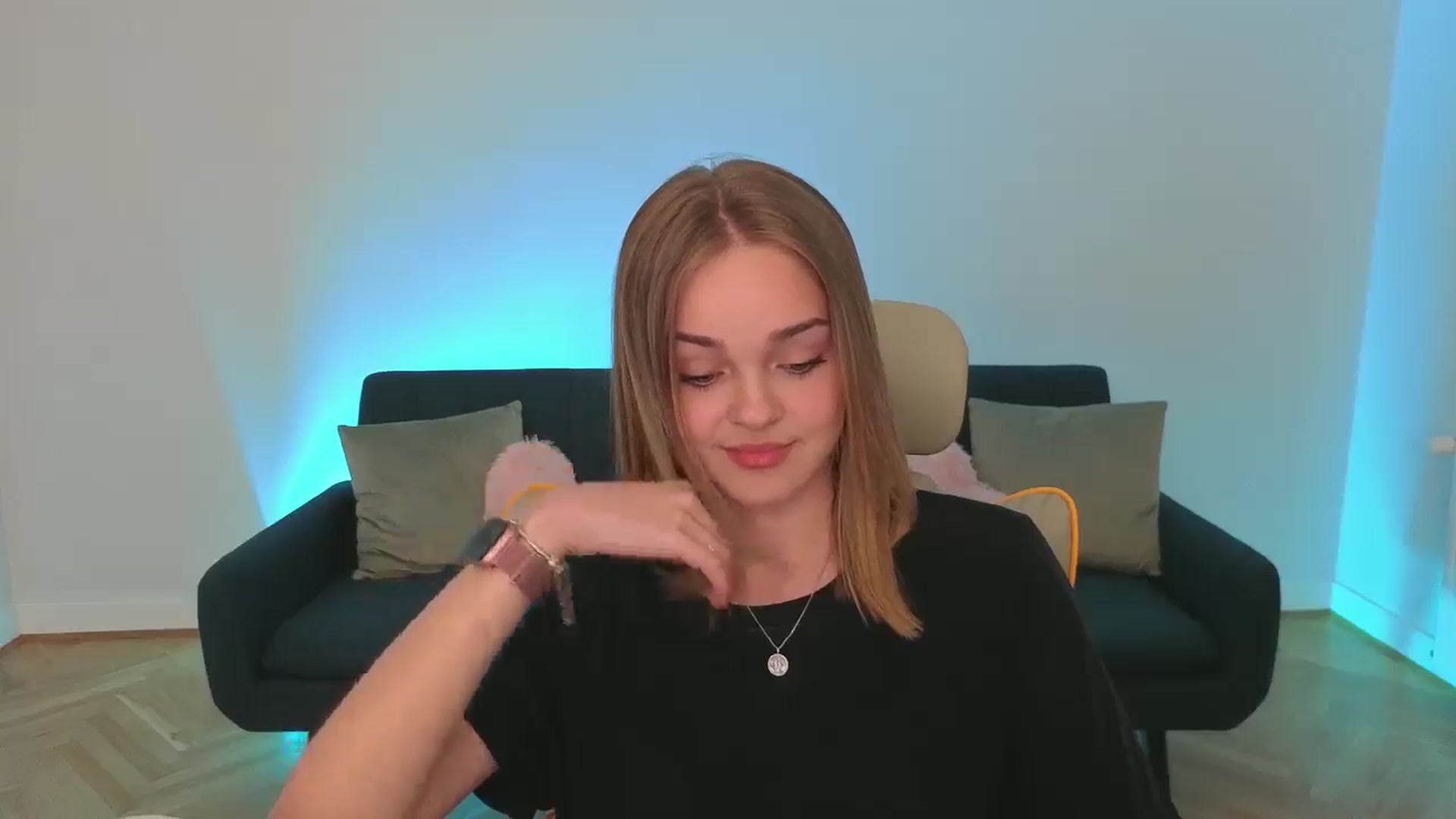 Gallery image thumbnail from KittyPaw's myfreecams stream on, 06/20/2025, 19:38 image 11 of 20