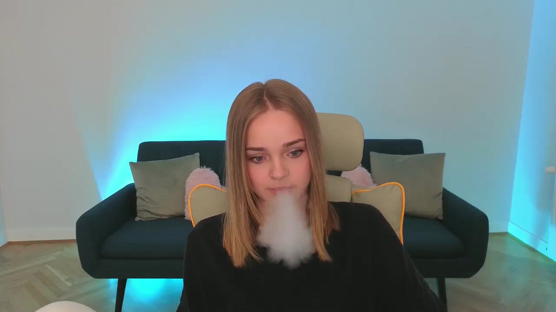 Gallery image thumbnail from KittyPaw's myfreecams stream on, 06/20/2025, 19:38 image 2 of 20